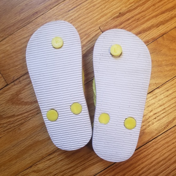 Swimwear + flip flops Bundle - Picture 5 of 7